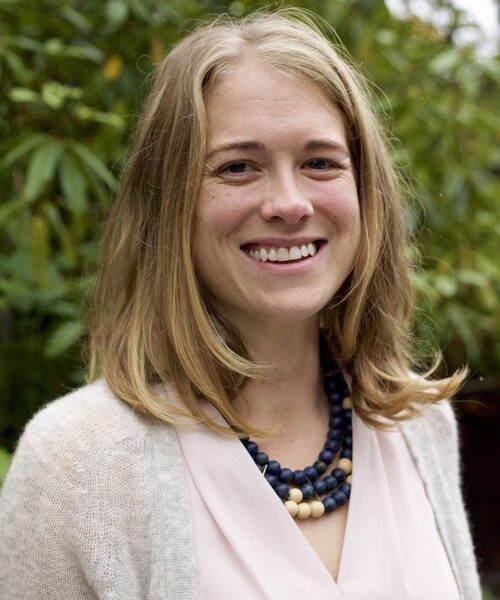 10083 Erin Frame Headshot