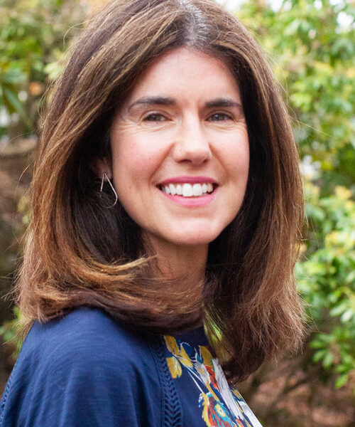 10213 Jennifer Shutts Headshot