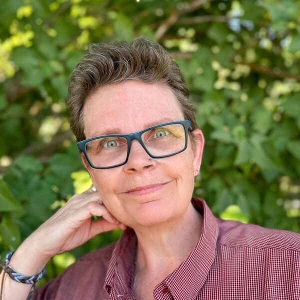 30060 Jennifer Samsom Headshot