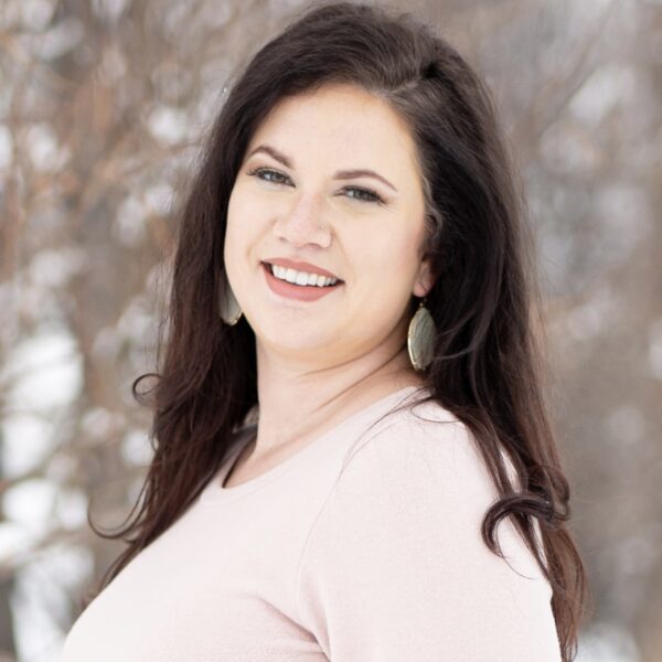 50009 Laura Brassie Headshot