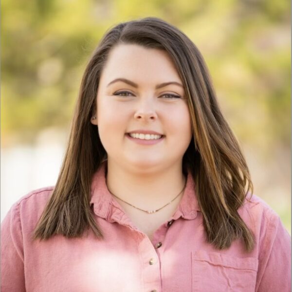 11697 Hayley Agarwal Headshot