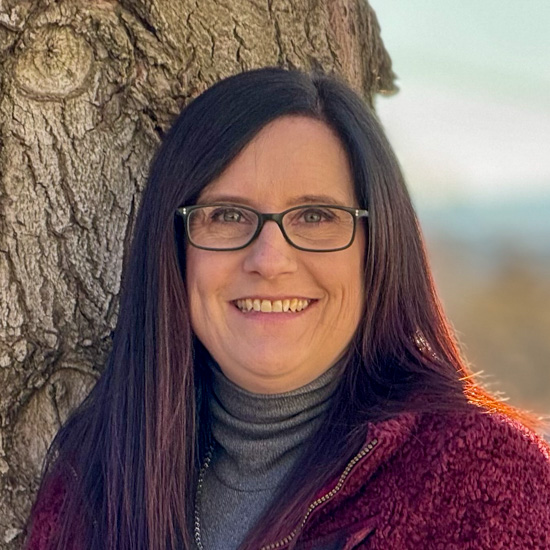 30359 Karen Martin headshot