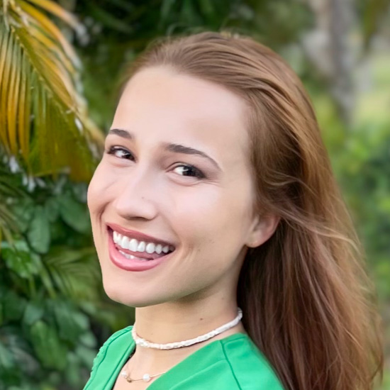 12151 Emma Leffew headshot