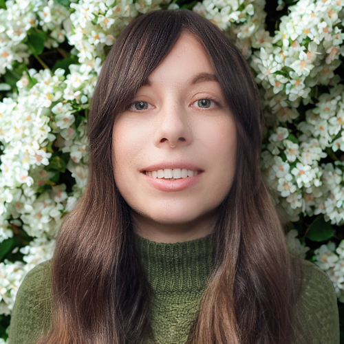 11383 Laura DelGrippo Headshot Edited