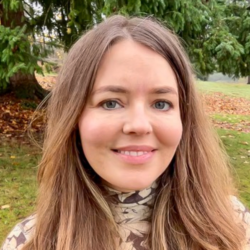 12411 Phoebe Tsellos Headshot