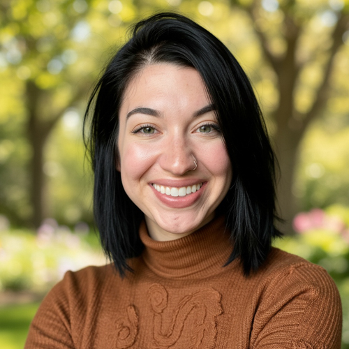 50138 Rae Marron Headshot Edited