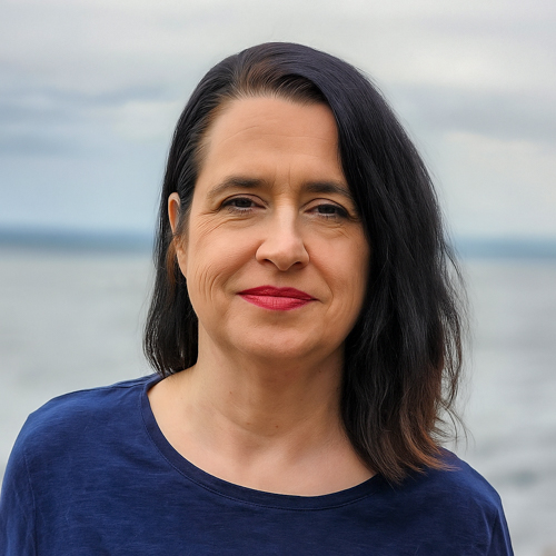 12443 April Hamilton Headshot Edited