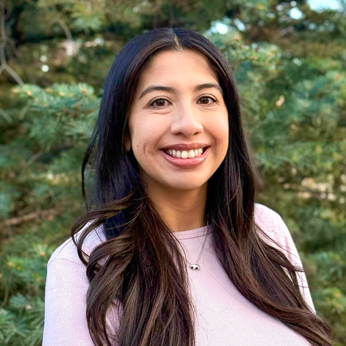 50152 Andrea Meza Headshot Edited