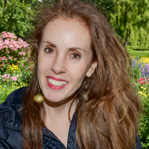 12498-Elizabeth-Koskinas-Headshot