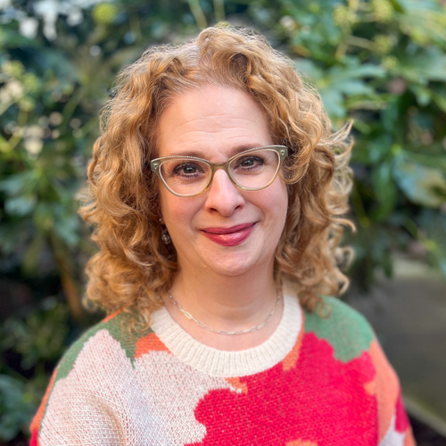 30550 Julia Nusbaum Headshot Headshot Edited