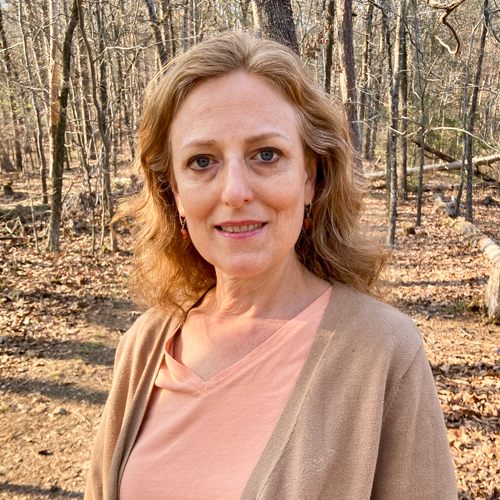 30552 Una Drake Headshot Edited