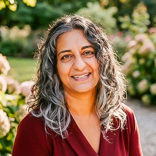 70059 Niki LaMonica Headshot Edited