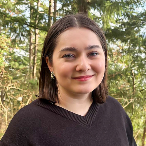 12516 Madeline Womack Headshot