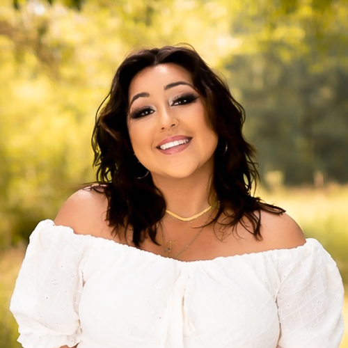 30585 Beatriz Yanez Headshot Edited