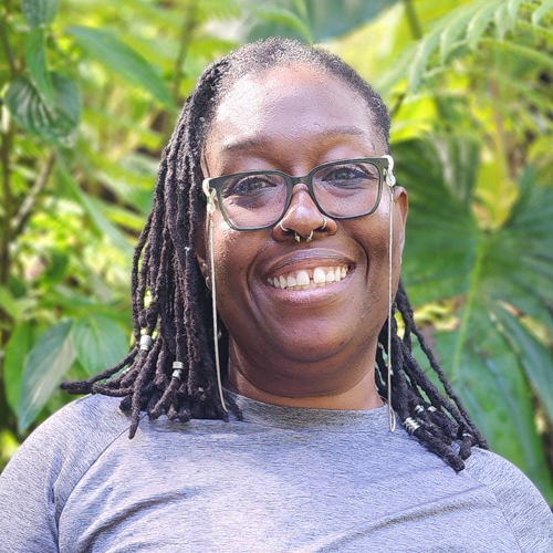 70073 Lola Taiwo Headshot Edited