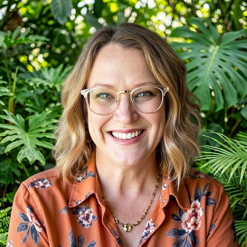 12538 Amanda Frame Headshot Edited