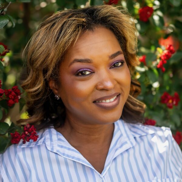 70010 Shywanna Glenn-Honore Headshot edited
