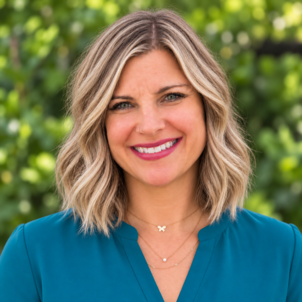 50196 Hannah Dauven Headshot